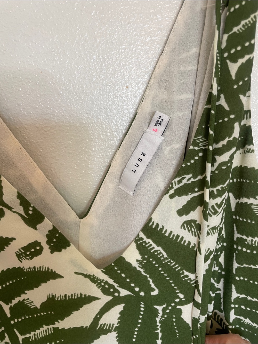 Lush Green Leaf Print Maxi Dress - Picture 2 of 2